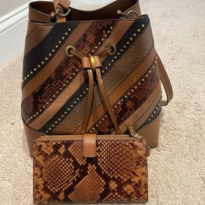 Authentic Michael Kors Leather Bucket Bag & Wallet (Wristlet) -Multi Brown Snake
